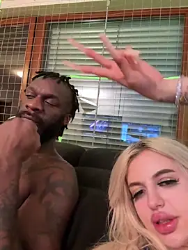 Steffi_Snowbunny Chat XXX in diretta