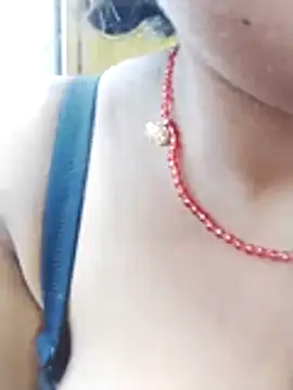 Chatroom XXX en direct de kiara-simmi