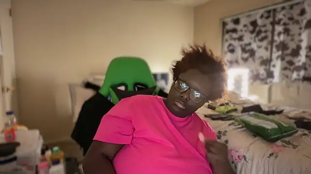 -Yagurlwest Live XXX-Chat