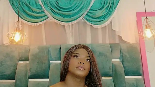 Chatroom XXX en direct de LuisaHottxx