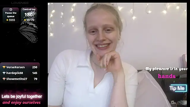 VeronicaJoyful Webcam Show