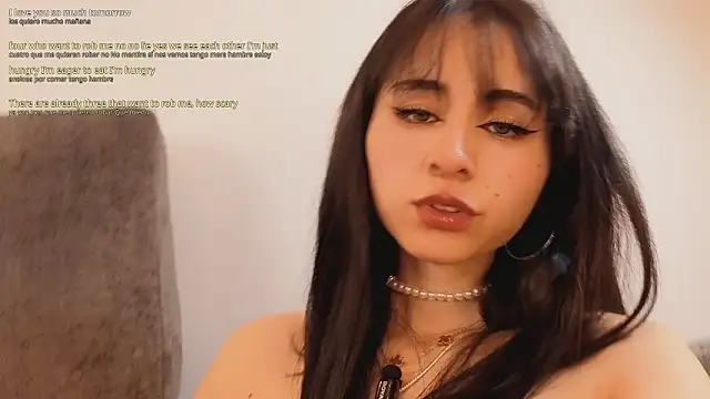 angelinepossy Adlı Modelin Canlı XXX Sohbeti