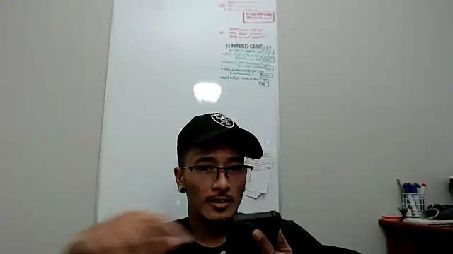 tanjir020's Webcam Show