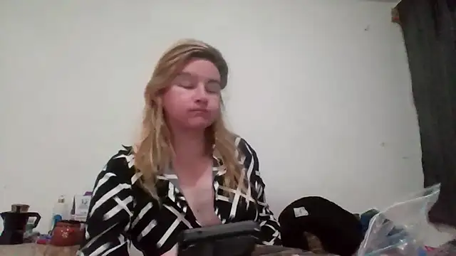 vagimosa Adlı Modelin Canlı XXX Sohbeti