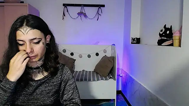 _onthary_6's Live XXX Chat