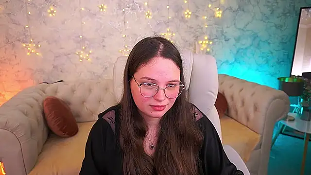 SophieDreamss Adlı Modelin Canlı XXX Sohbeti