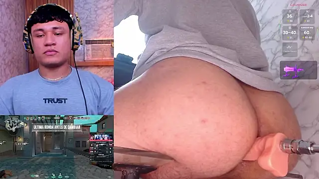 AndrewPeach_: διαδικτυακό σόου στην κάμερα