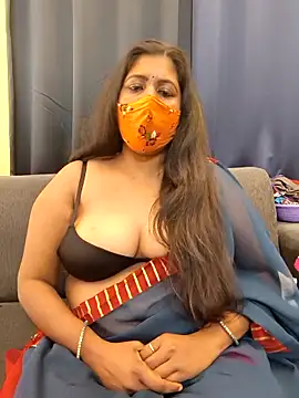 XXX chat uživo modela Poly_bhabi