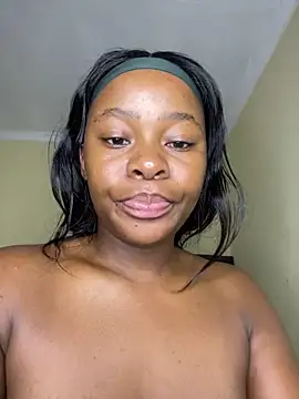 MiyaXo2's Webcam Show