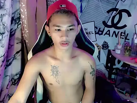 UrPinoyhotのライブXXXチャット