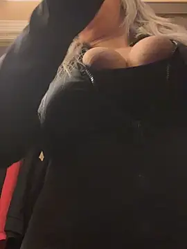 LittleMissEeve Adlı Modelin Canlı XXX Sohbeti