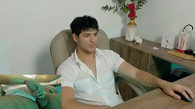 دردشة KaelSwitch الجنسية المباشرة