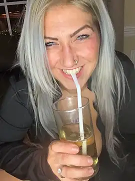 LittleMissEeve Chat XXX in diretta