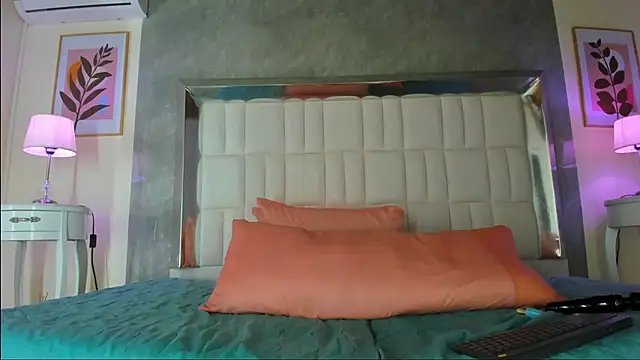 AlmaSean Adlı Modelin Canlı XXX Sohbeti