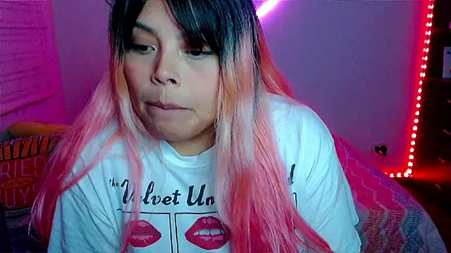 EllieMoonX's Live XXX Chat