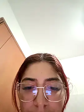 Rousse_Collinss Adlı Modelin Canlı XXX Sohbeti