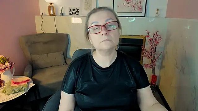 AlexandraKind's Live XXX Chat