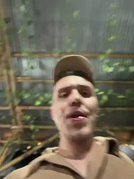 adam-rivera élő XXX-chatje