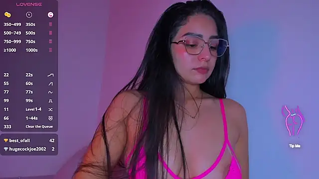 latingabby Adlı Modelin Canlı XXX Sohbeti