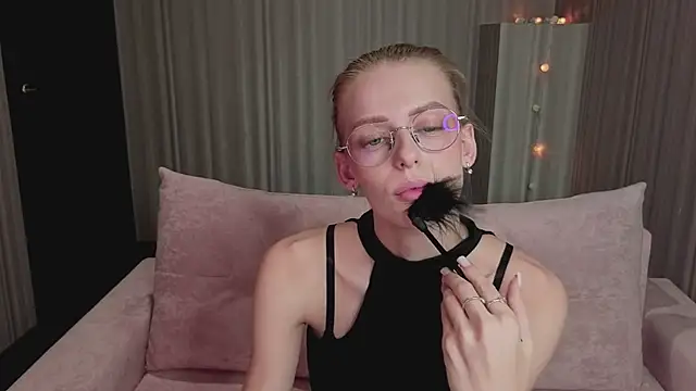 kittie_like18's Live XXX Chat