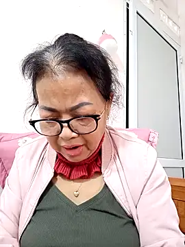 Hotestlove's Webcam Show