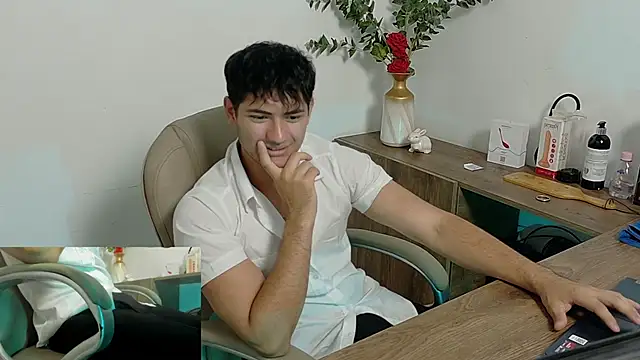 KaelSwitch Live XXX Chat