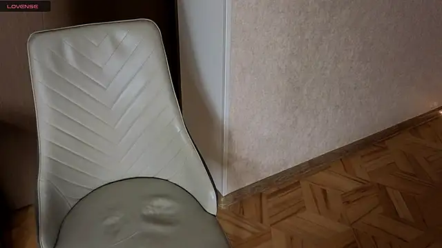 NoFace_Model Chat XXX in diretta