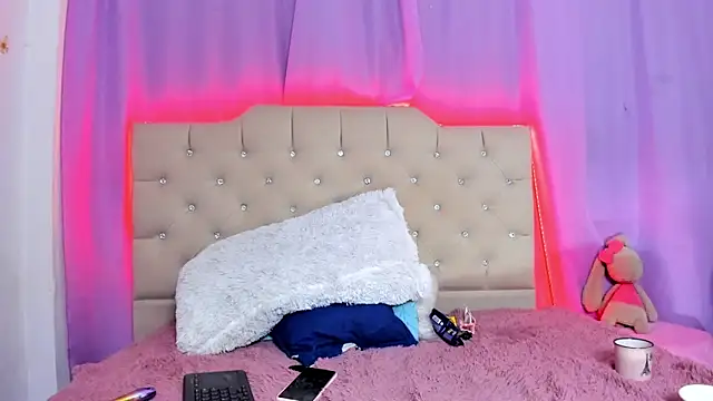 Chat XXX ao vivo de eimyy_rouse