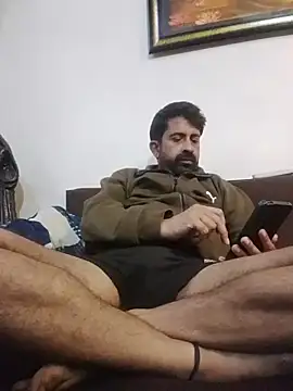 XxX_KING30: διαδικτυακό σόου στην κάμερα