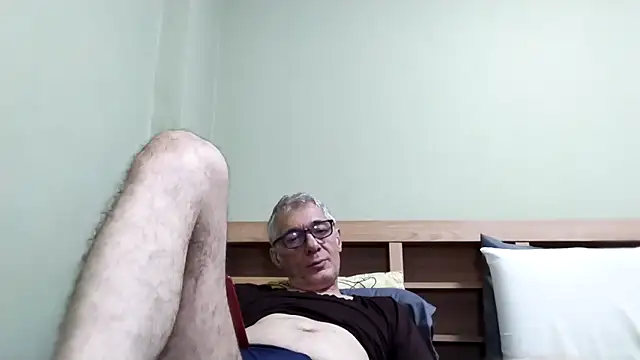 BIGUNCUTHARDCOCK Live XXX-chat