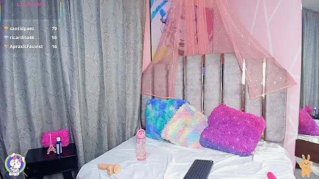 tinna_noa live XXX chat