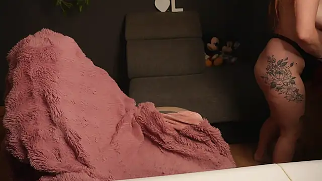 Luna_Lynn Live XXX-chat