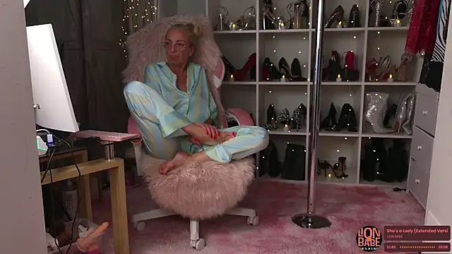 BaditaLuna's Webcam Show