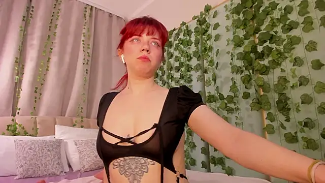 Love_is_Lola – Live XXX-chat