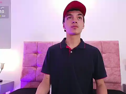 Онлайн чат XXX Kris_Storm