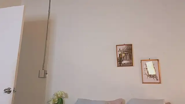 _Linoshka_1's Live XXX Chat