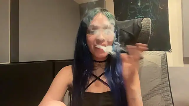 loletabb élő XXX-chatje