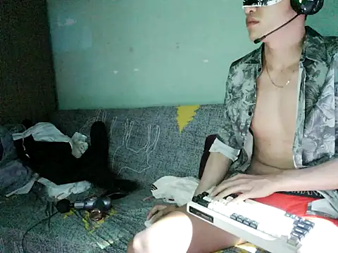 boyhigh1997 网络视讯表演