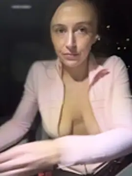 lunagirl13 Chat XXX in diretta