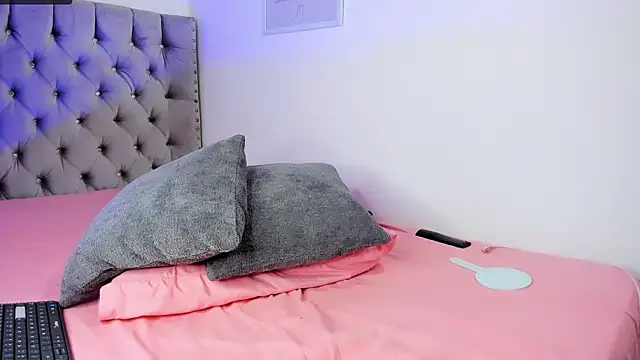 Eva_Olimpo Adlı Modelin Canlı XXX Sohbeti