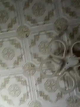 KattyLuuu: διαδικτυακό σόου στην κάμερα