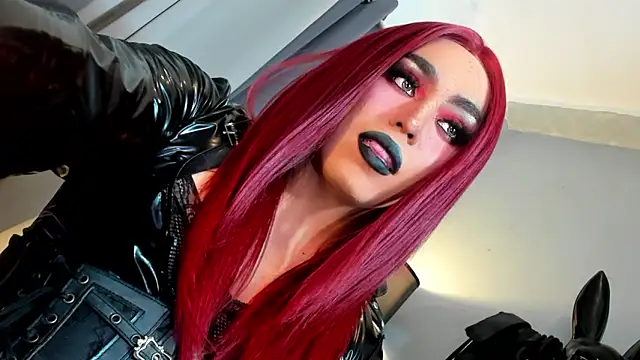 Онлайн чат XXX DominaAurumXXX