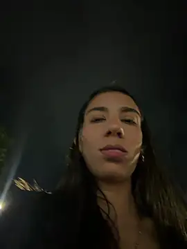 Carolina_1111 élő XXX-chatje