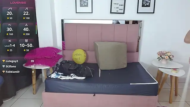 Chatroom XXX en direct de SammySmall_F_w