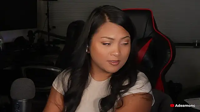 Bubbleliyah's Webcam Show