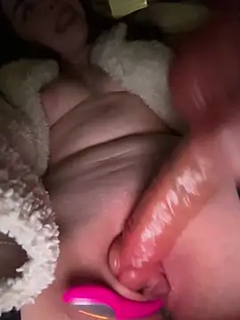 pantyless' Live XXX Chat