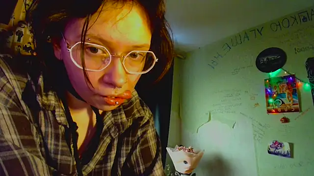 Lil_foxxx Chat XXX in diretta