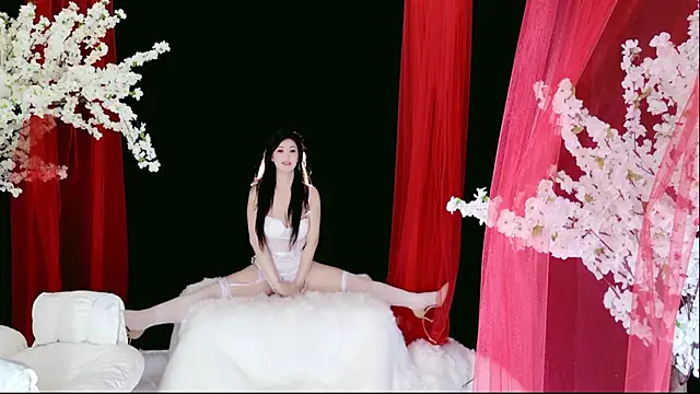 Shining-Elle's Live XXX Chat