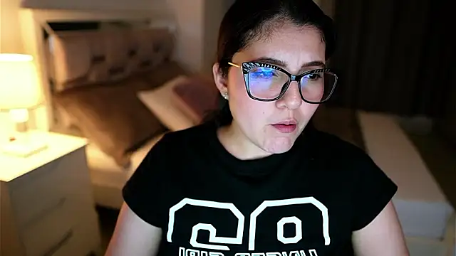 Camilaa_bueno Live XXX-chat