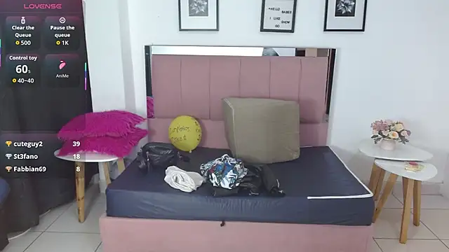 Czat XXX na żywo – SammySmall_F_w